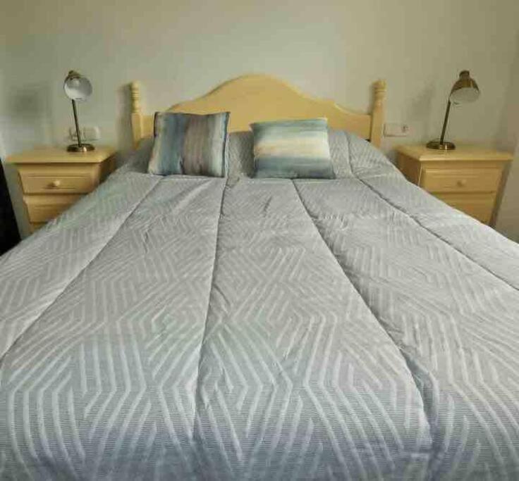 Lovely 2 Bedroom Apartment 2Nd Line To Beach El Albir Екстериор снимка